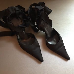 Vintage Elegant Kenneth Cole NY Lace Up Heel SZ 6